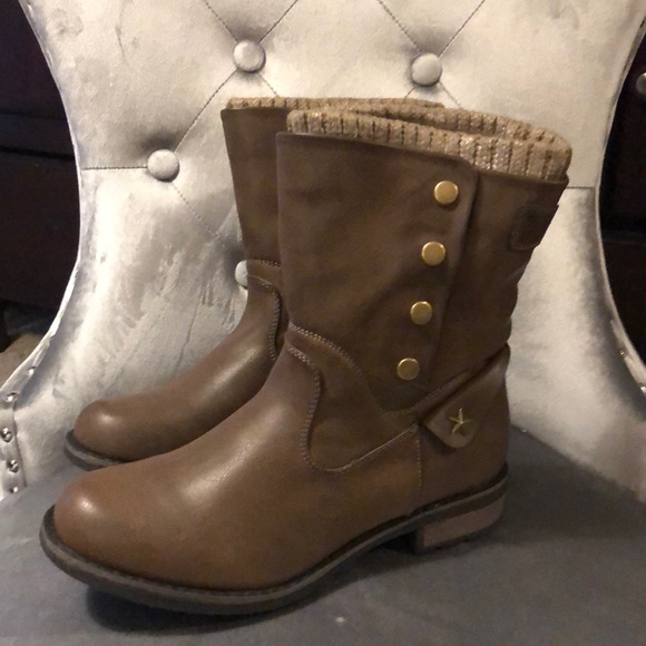 Muk luk boots